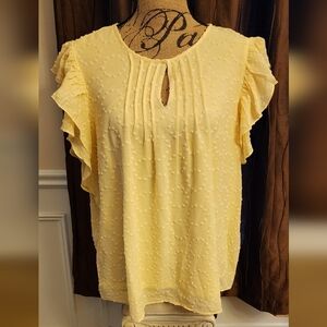 Yellow summer sleeveless blouse, size large 💛